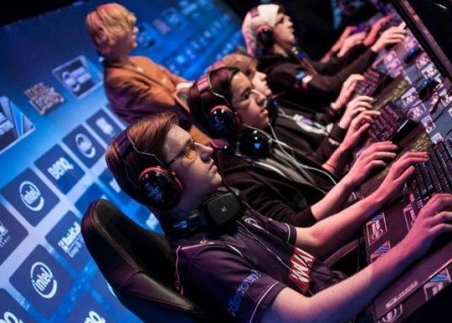 谁将在这场 谁将在这场