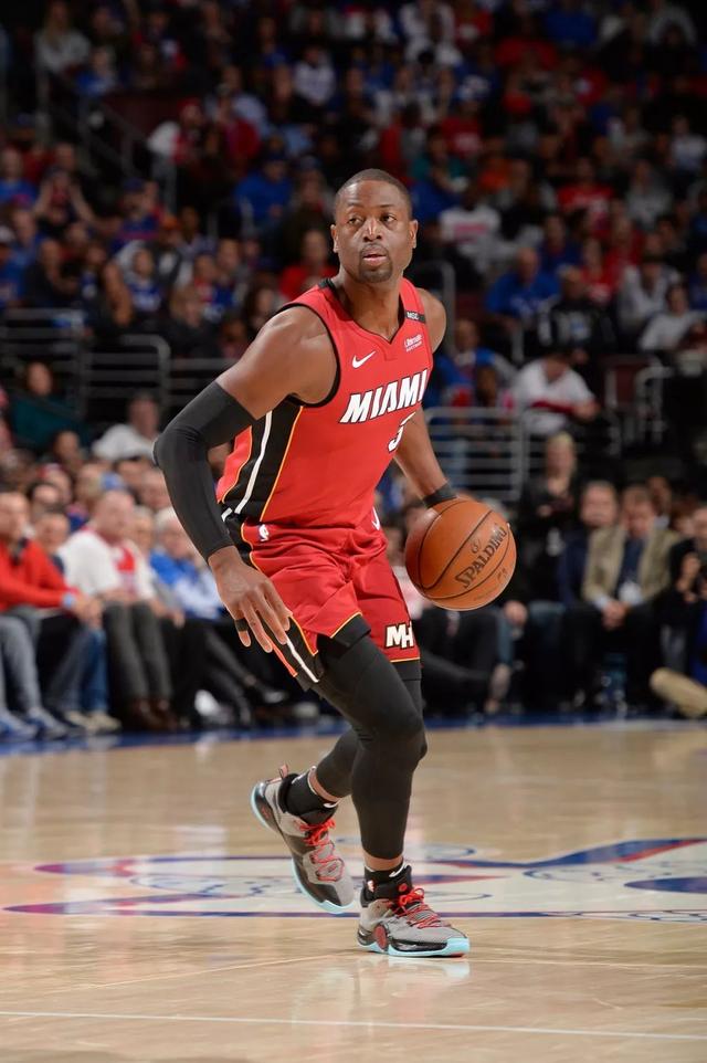 队的核心中 队的核心中