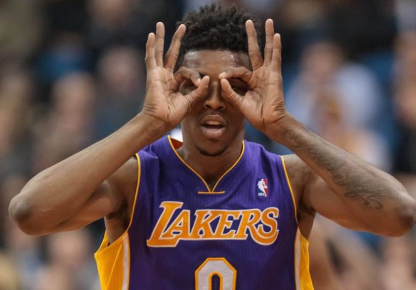 向既有圈层 向既有圈层